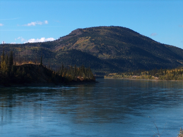 Yukon_River_from_Byer_s_Camp.jpgw800h598